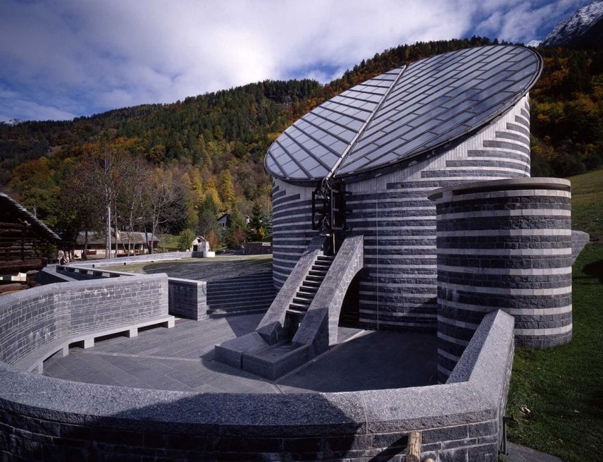 MARIO BOTTA Light and Gravity　建築作品集 マリオ・ボッタ MARIO BOTTA Light and Gravity：Architecture