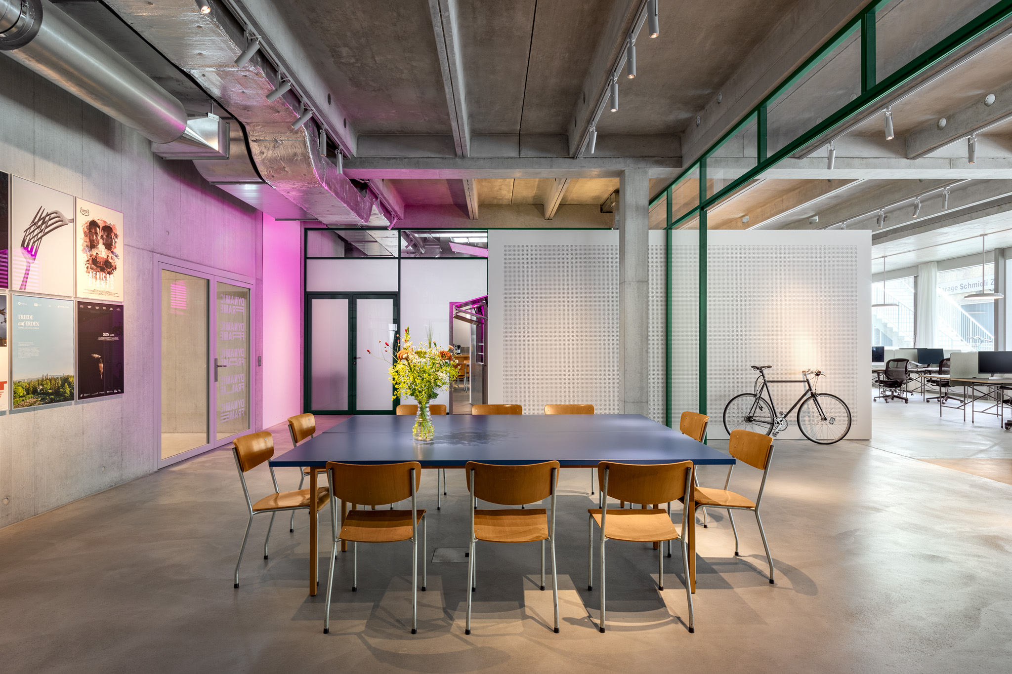 Dynamic Frame — dynamic interior of a film production office in Zurich ...