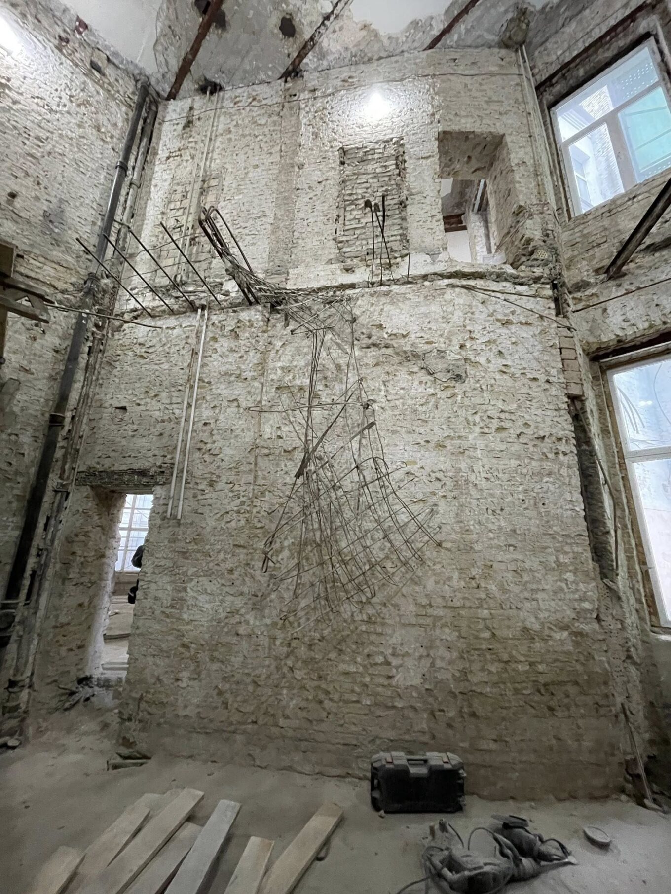 Будівля на Фролівській 4