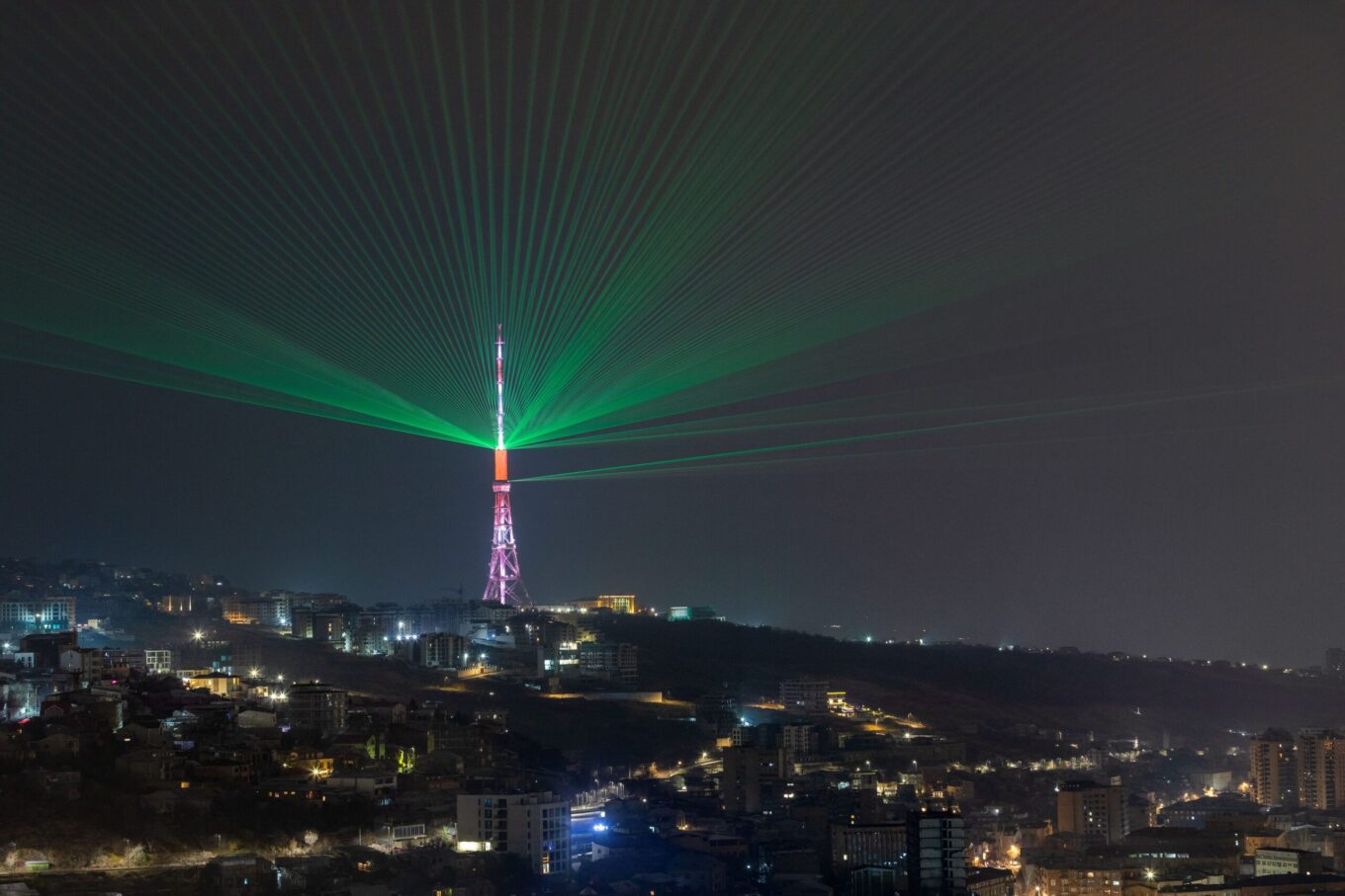 телевежа Єреван