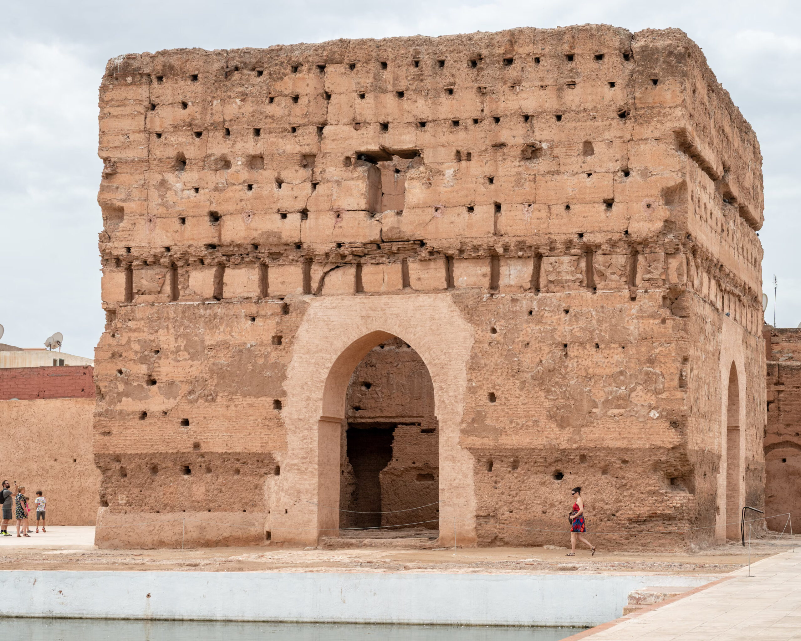 Earthen houses: how earth is returning to architecture