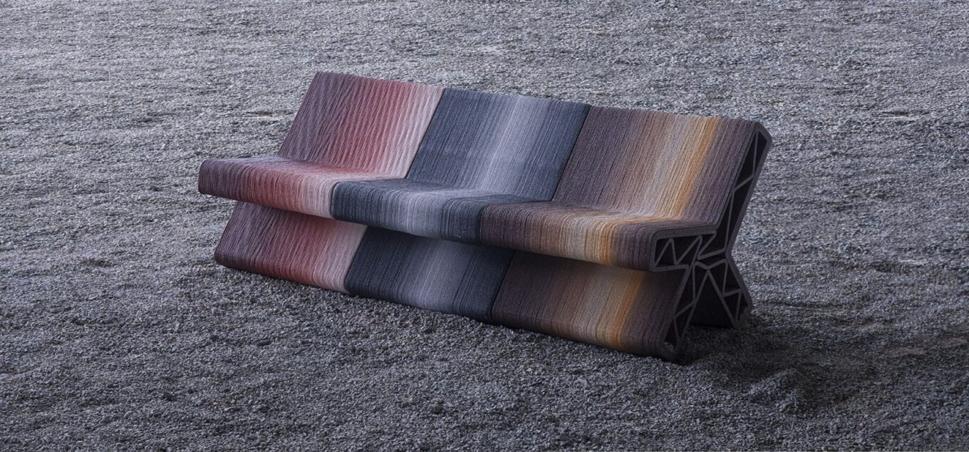 Вуличні меблі із будівельних відходів