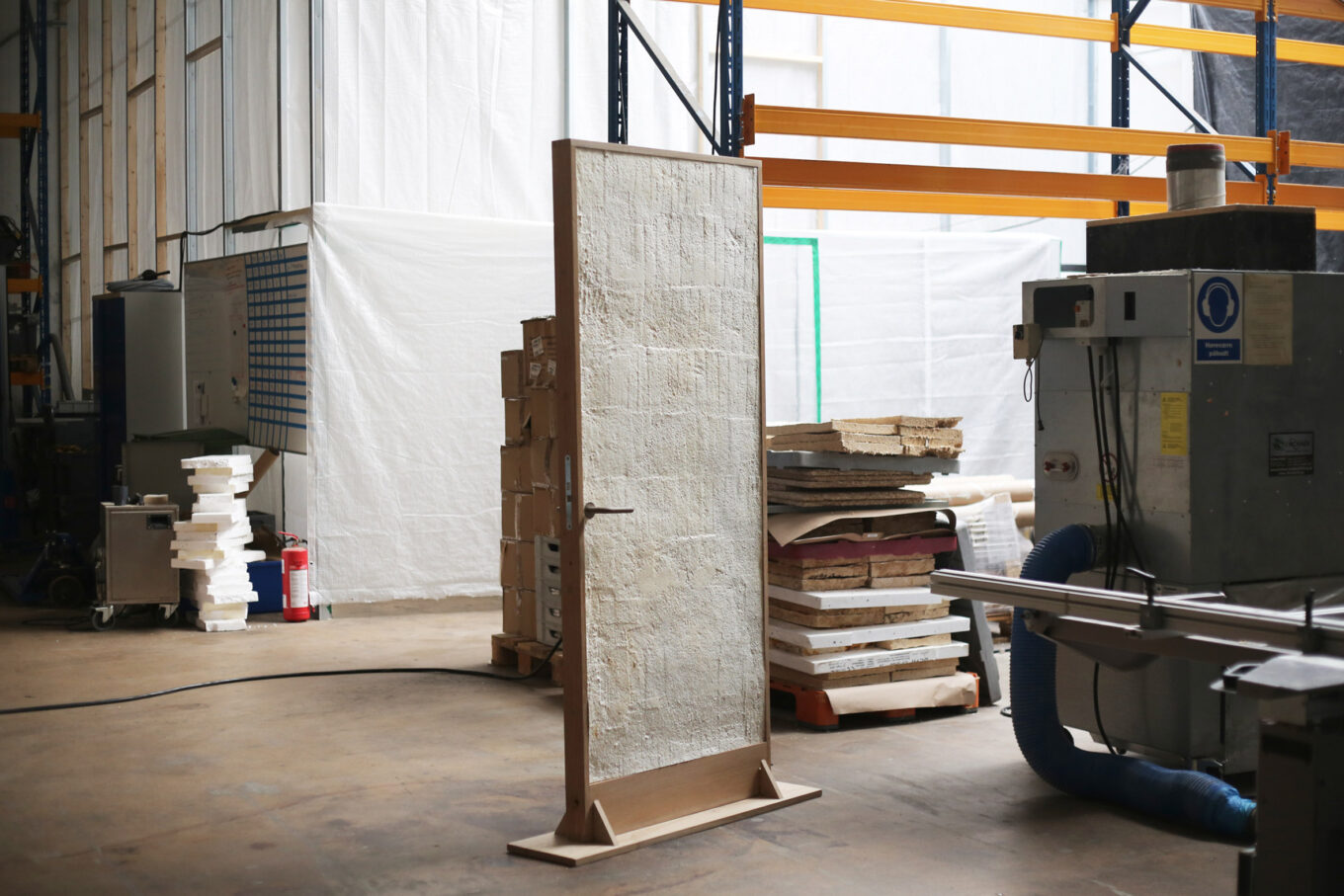 Двері з міцелію